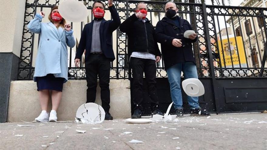 Hostemur convoca una rotura de platos mañana en la Plaza de las Flores como protesta