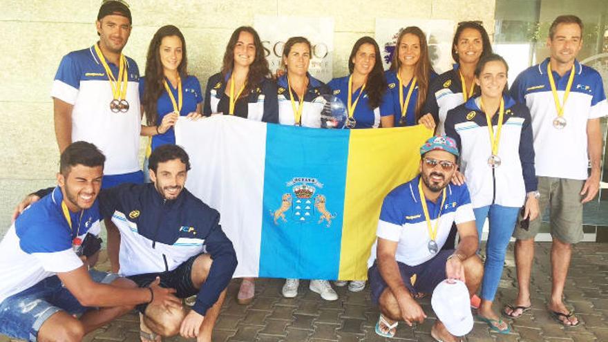 Campeonato y ascenso para la selección femenina