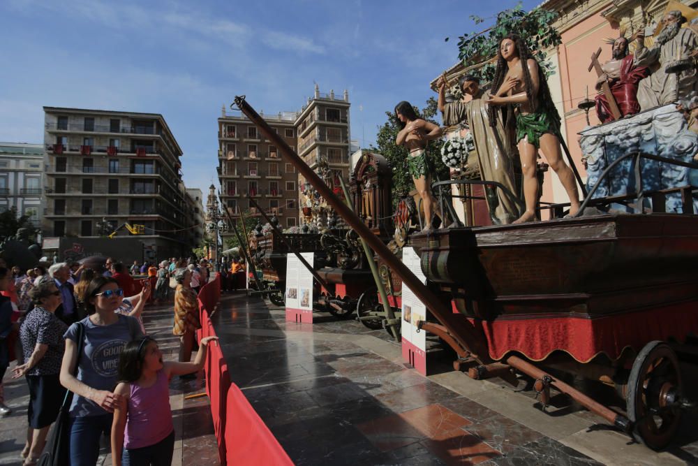 Las Rocas, expuestas en la plaza de la Virgen