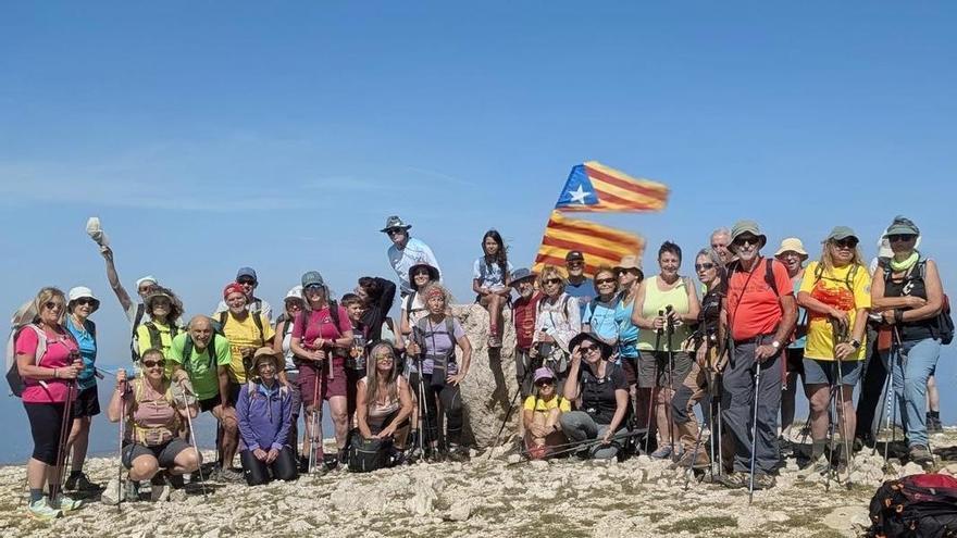 El Centre Excursionista del Bages enceta el curs amb una sortida a l’estació del Port del Comte