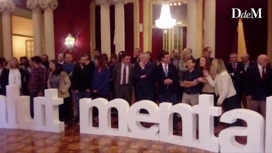 El Parlament reivindica la lucha contra el estigma de la salud mental