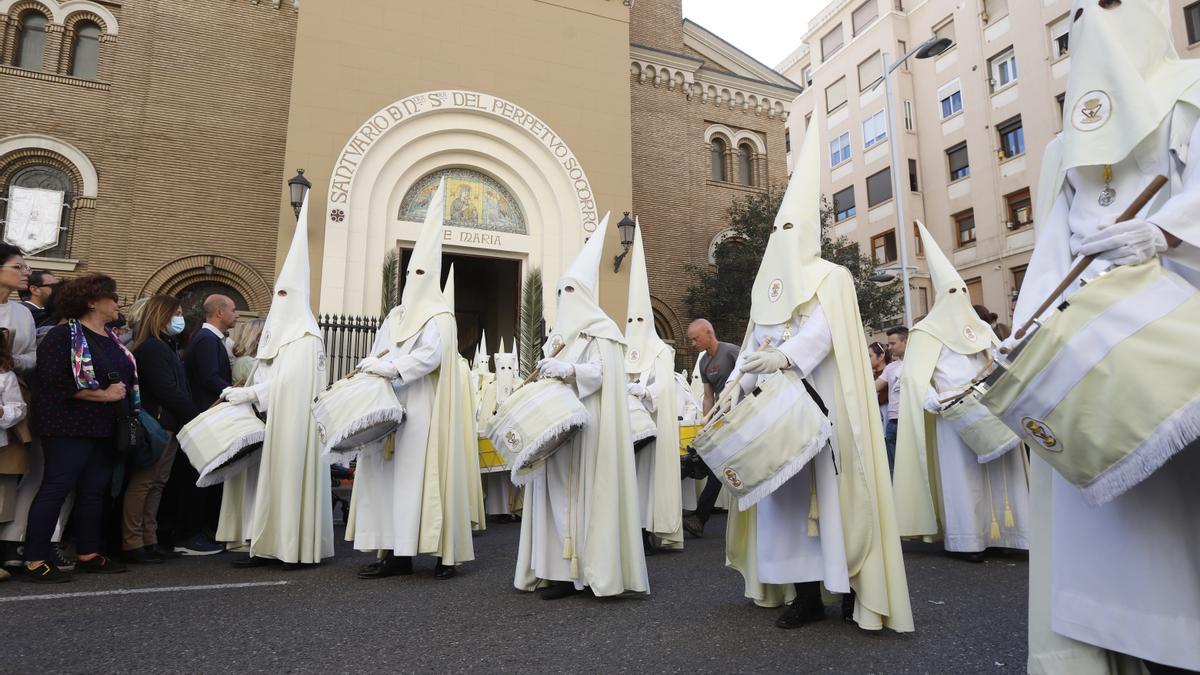 En imágenes | Procesiones del Jueves Santo en Zaragoza