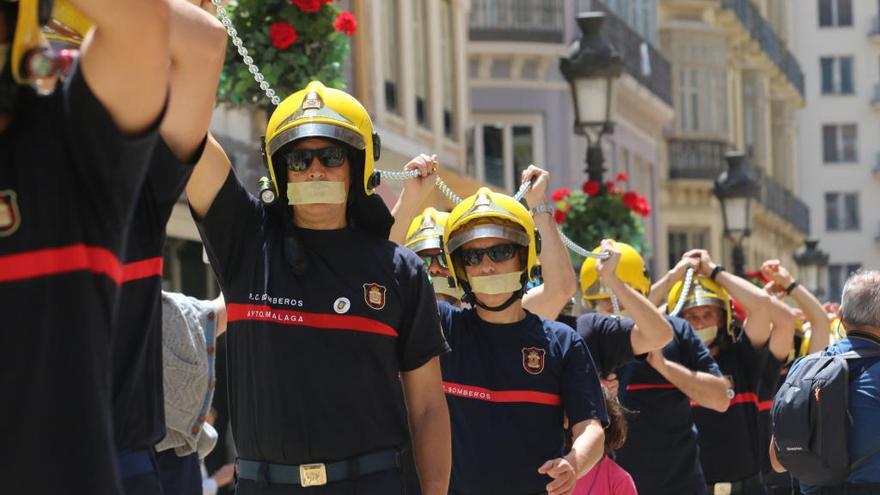 Una protesta de los bomberos malagueños.