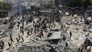 Horror en Gaza tras un brutal ataque israelí sobre una zona humanitaria en Jan Yunis