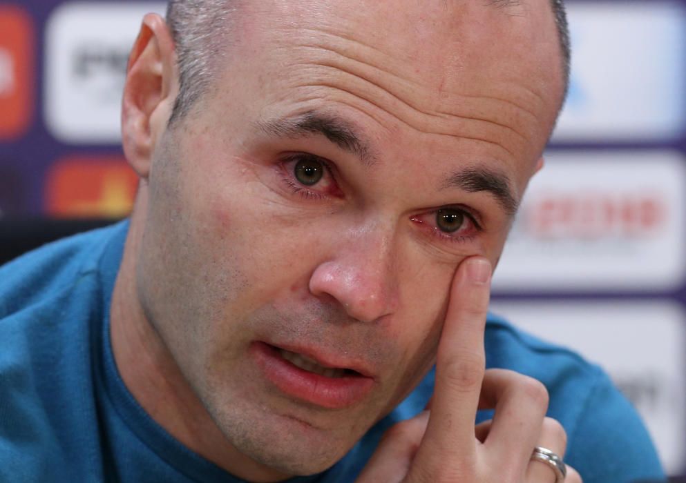 Iniesta, durante su rueda de prensa de despedida