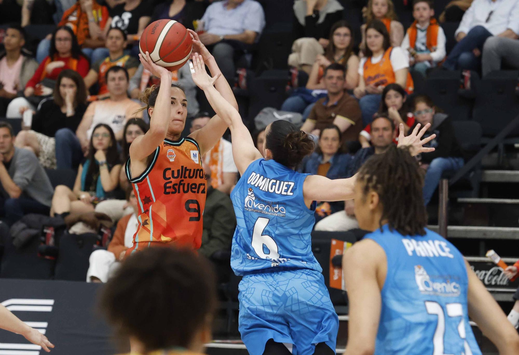 Valencia Basket - Perfumerías Avenida