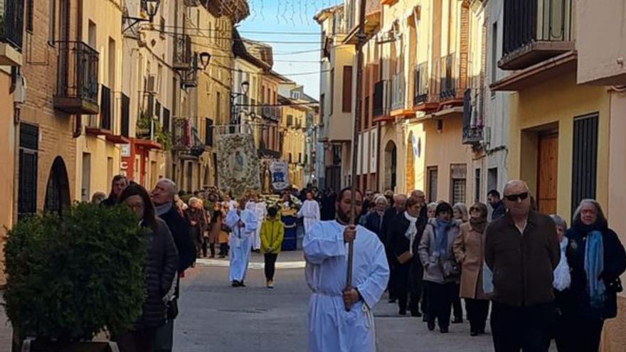 Participantes en la procesión. | SERVICIO ESPECIAL