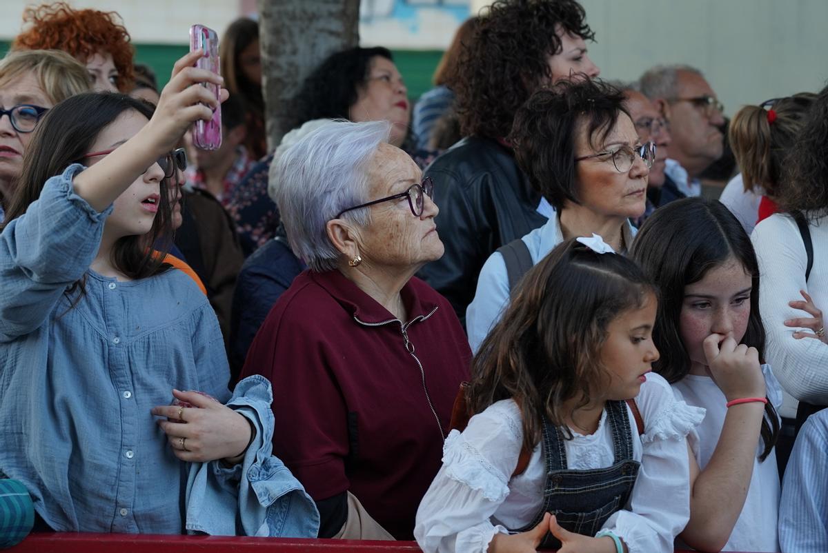 La salida del Cristo de las Lágrimas, en imágenes