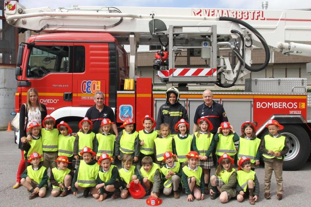 Visita de alumnos de las Teresianas al Rubín