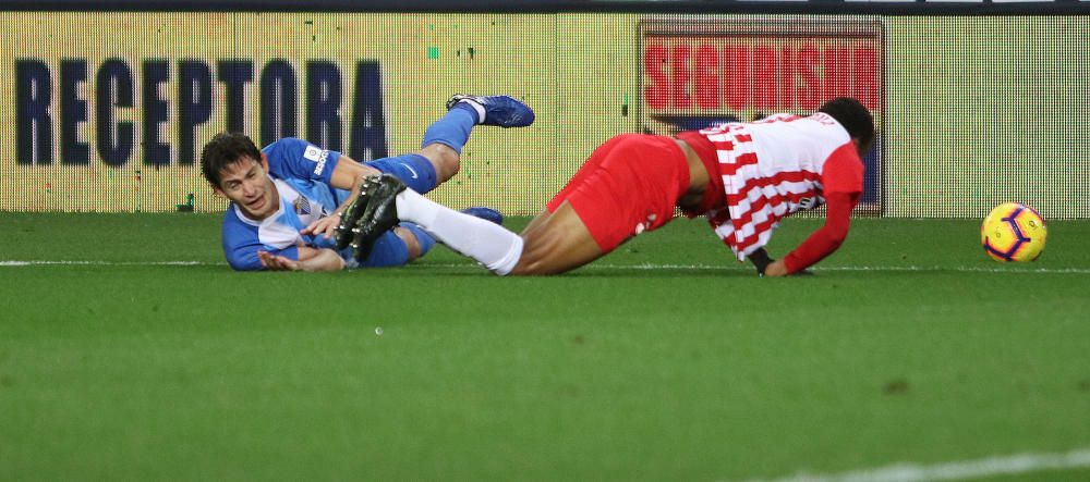 El conjunto blanquiazul regaló dos puntos en el último suspiro tras el tanto de Luis Rioja, que igualó el gol inicial de Adrián