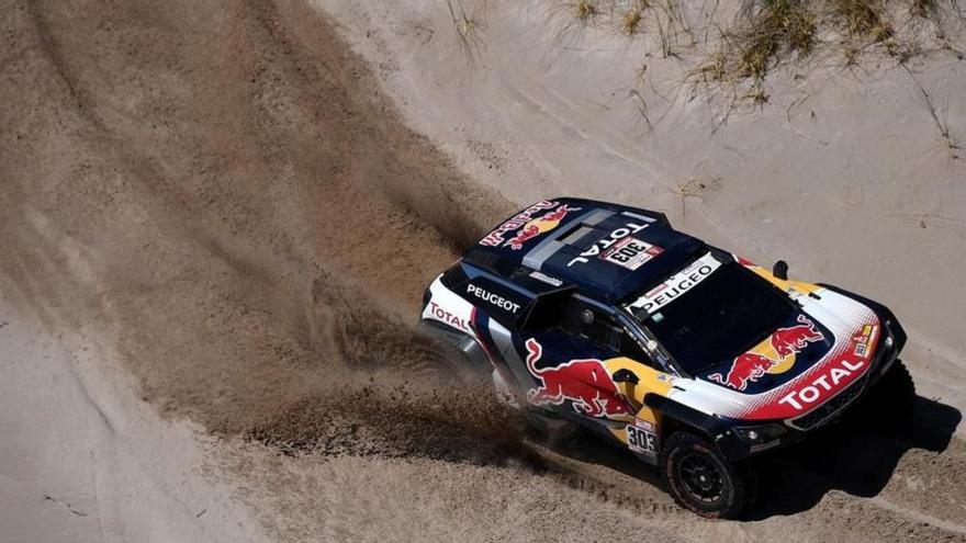 Sainz acaricia su segundo triunfo en el Dakar