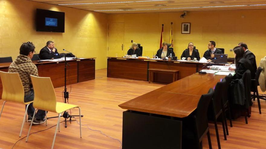 L&#039;acusat durant la celebració del judici a l&#039;Audiència Provincial