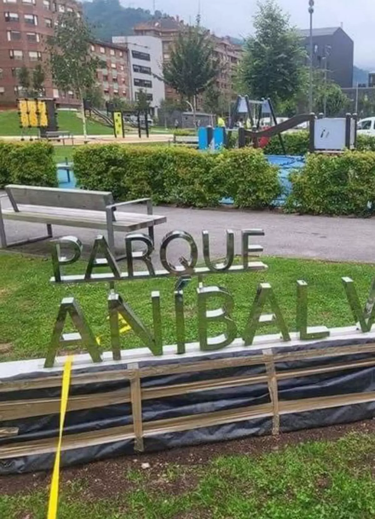El parque de La Mayacina pasa hoy a denominarse Aníbal Vázquez