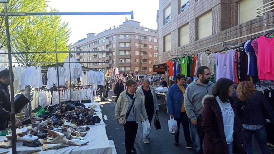 ¿Cuándo es el mercado de Siero? Fechas y horarios de un mercadillo muy popular del Principado