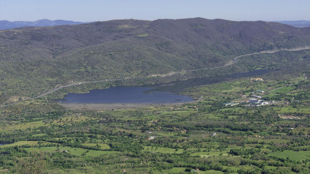 Los embalses siguen sumando en el norte de Cáceres; el de Baños se encuentra actualmente al 99,58 %