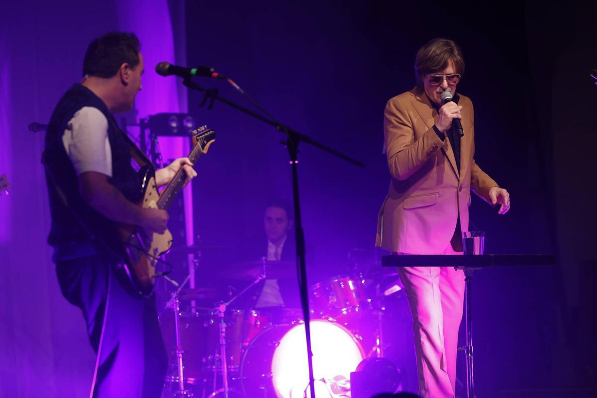 Así fue el concierto de Nacho Vegas en Mieres, el inicio de su gira "Vidas semipreciosas"