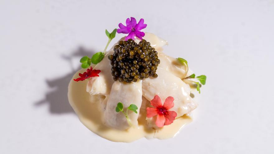 Cocochas al &#039;beurre blanc&#039; y caviar.