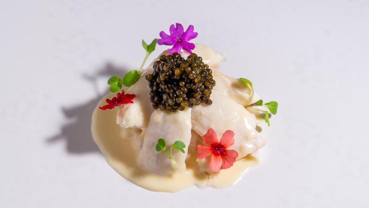 Cocochas al 'beurre blanc' y caviar.