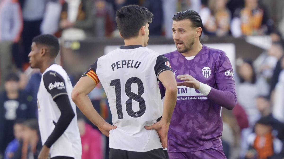 Pepelu, conversando con Dimitrievski