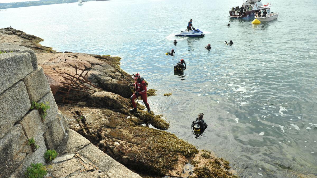 Limpieza de fondos marinos en el Mar de Mares