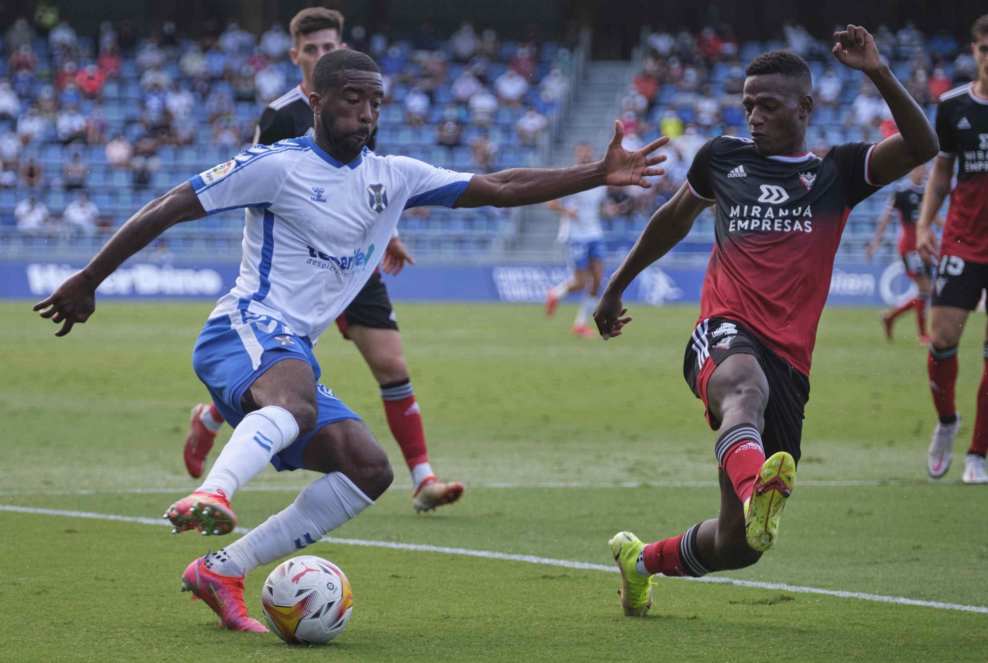 Encuentro entre el CD Tenerife y el Mirandés