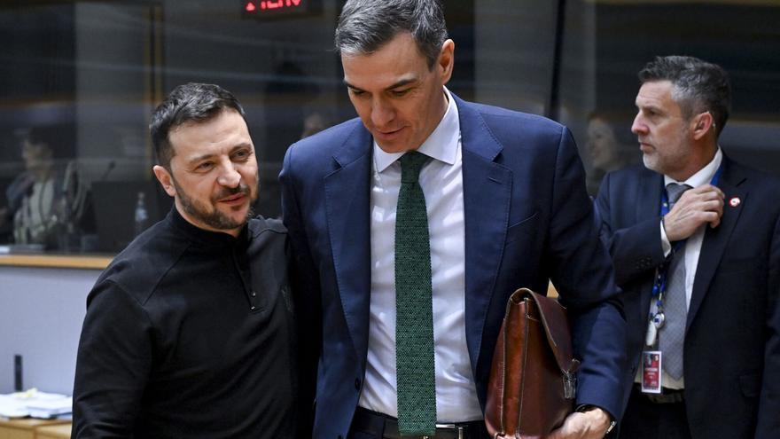 Sánchez batallará para que el rearme lo financie Bruselas ante su debilidad en España