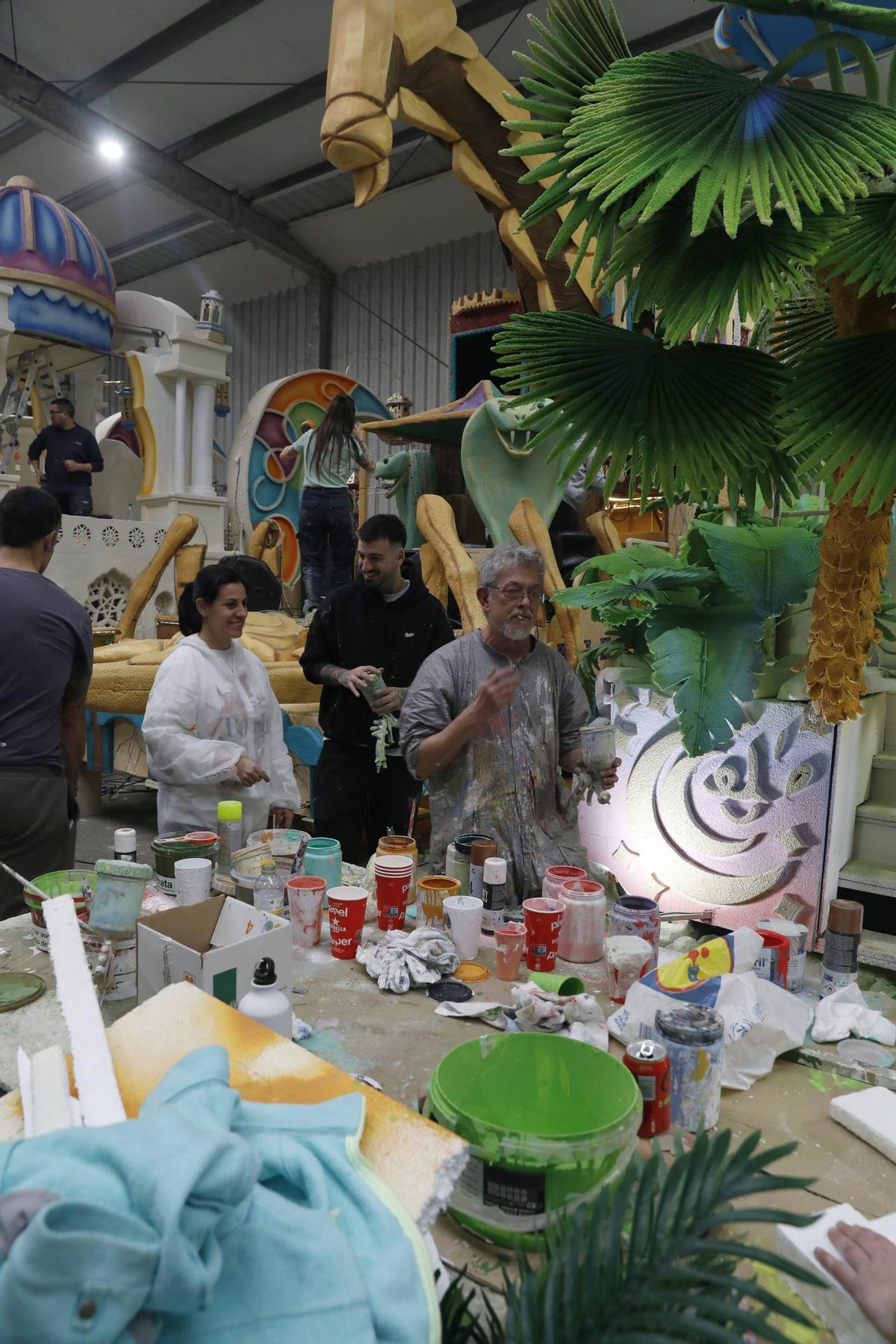 EN IMÁGENES: El jurado del Descenso de Galiana visita las naves del Antroxu