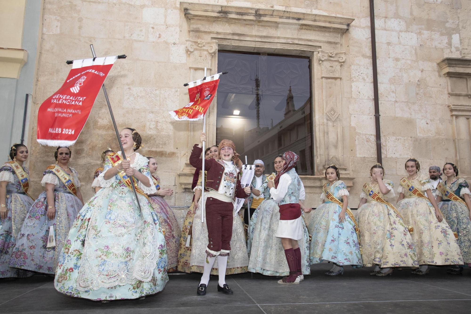 Las mejores imágenes de la entrega de premios de las fallas de Alzira