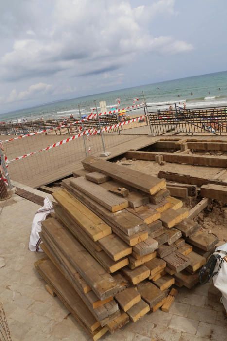 Obras de reforma del paseo de  la playa de La Mata