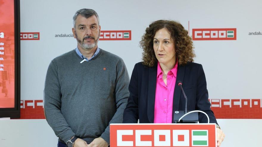 La secretaria general de CCOO de Andalucía, Nuria López; y el secretario general de UGT Andalucía, Óskar Martín.