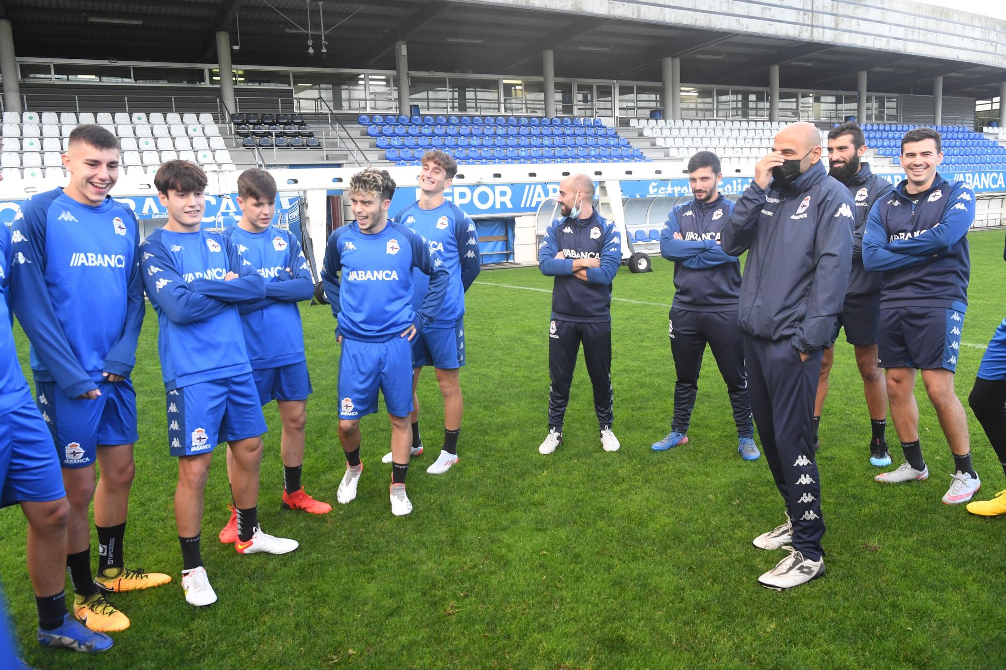 Entrenamiento del Juvenil antes del partido de la Youth League