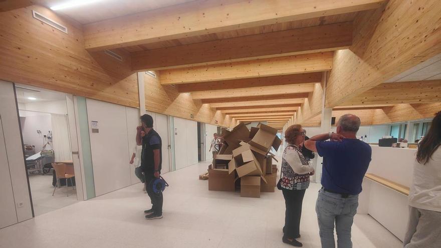 Las imágenes de la primera mañana de funcionamiento del nuevo centro de salud de Moaña