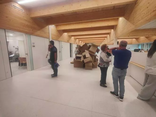 Las imágenes de la primera mañana de funcionamiento del nuevo centro de salud de Moaña