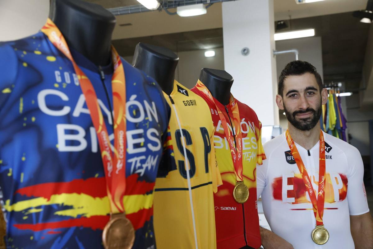 Miguel Llaneza, doble campeón de España de ciclocross en categoría de más de 30 años.