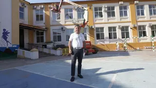 Infraestructuras reparará 408 averías en 73 colegios y pintará 11 más en Córdoba este verano