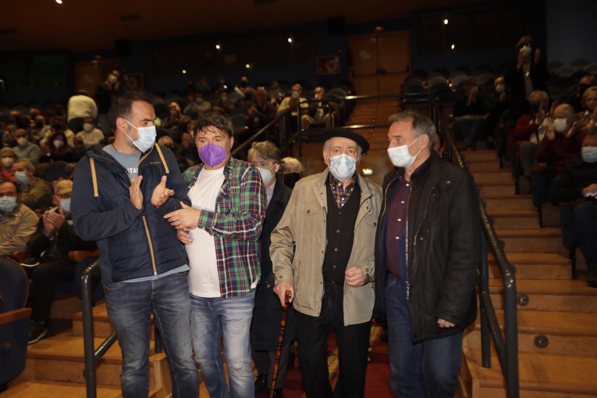 Homenaje a Vicente Gutiérrez Solís y Marcolina Argüelles