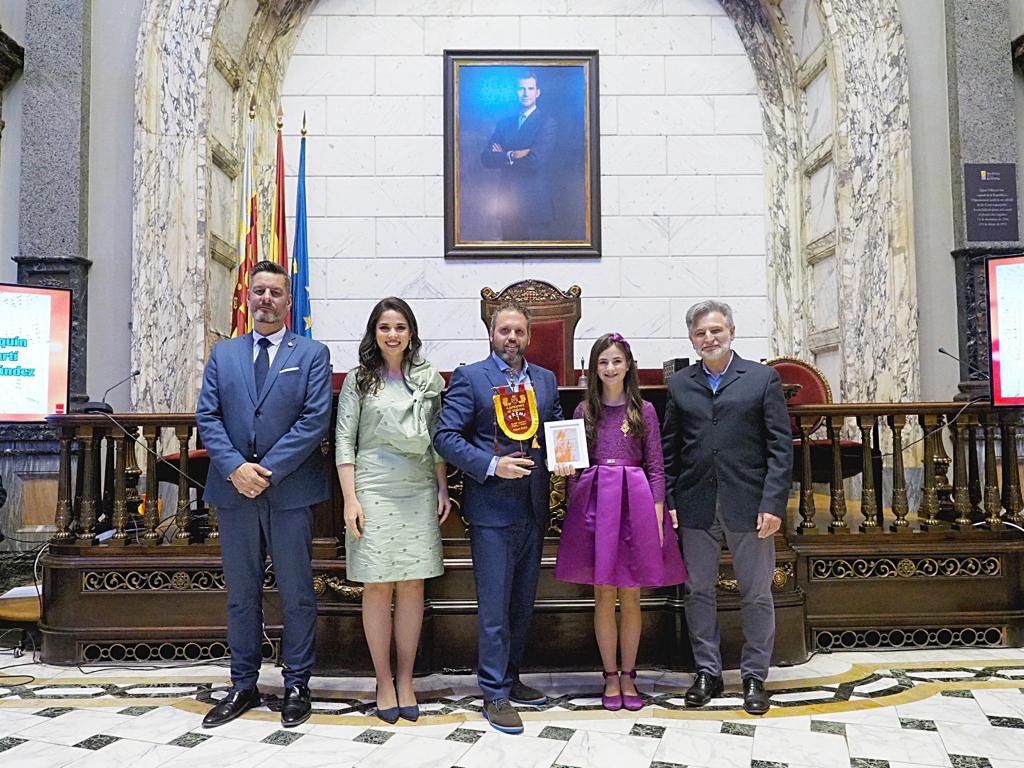 Honores a los artistas en la Gala de los 1 con Algarra en el recuerdo