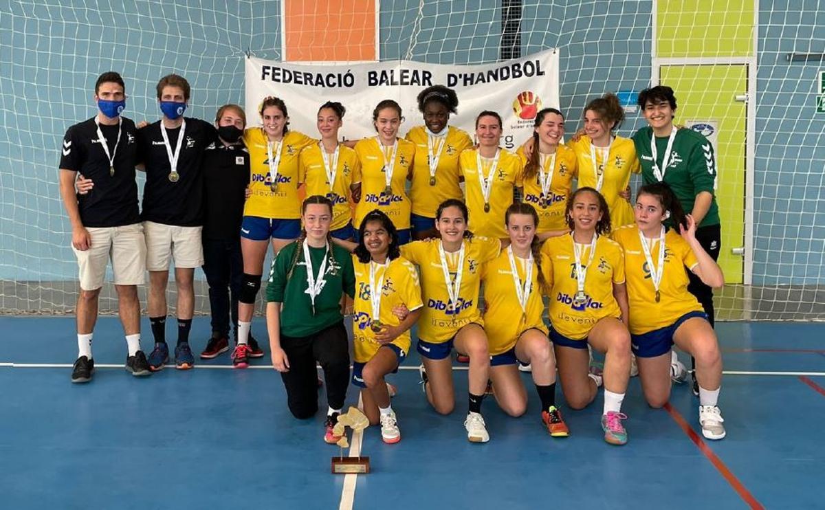 Equipo cadete femenino dirigido por Joaquín Tintoré, Alex Guimerà y Xavi Mañes jugarán su sector para el Campeonato de España