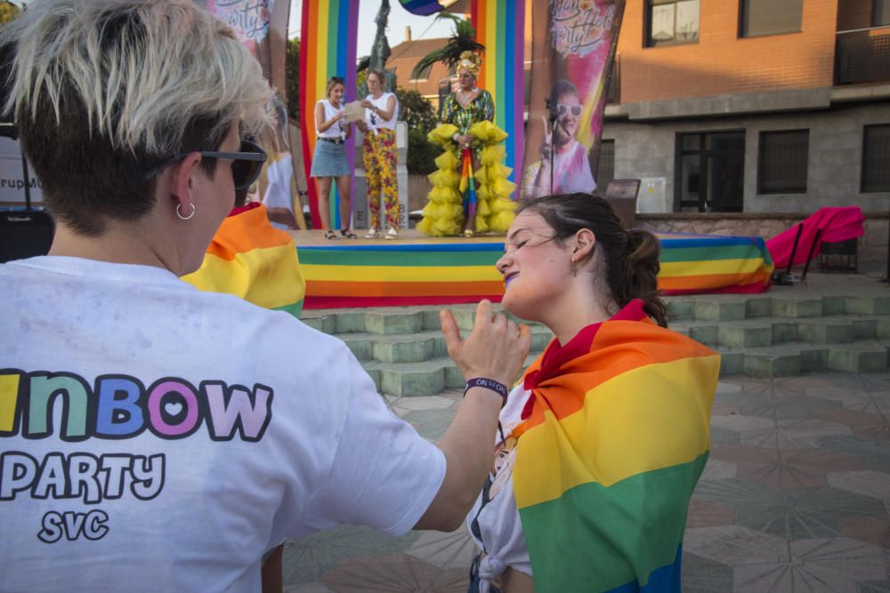 Primera edició de la Rainbow party LGTBI a Sant Vicenç de Castellet