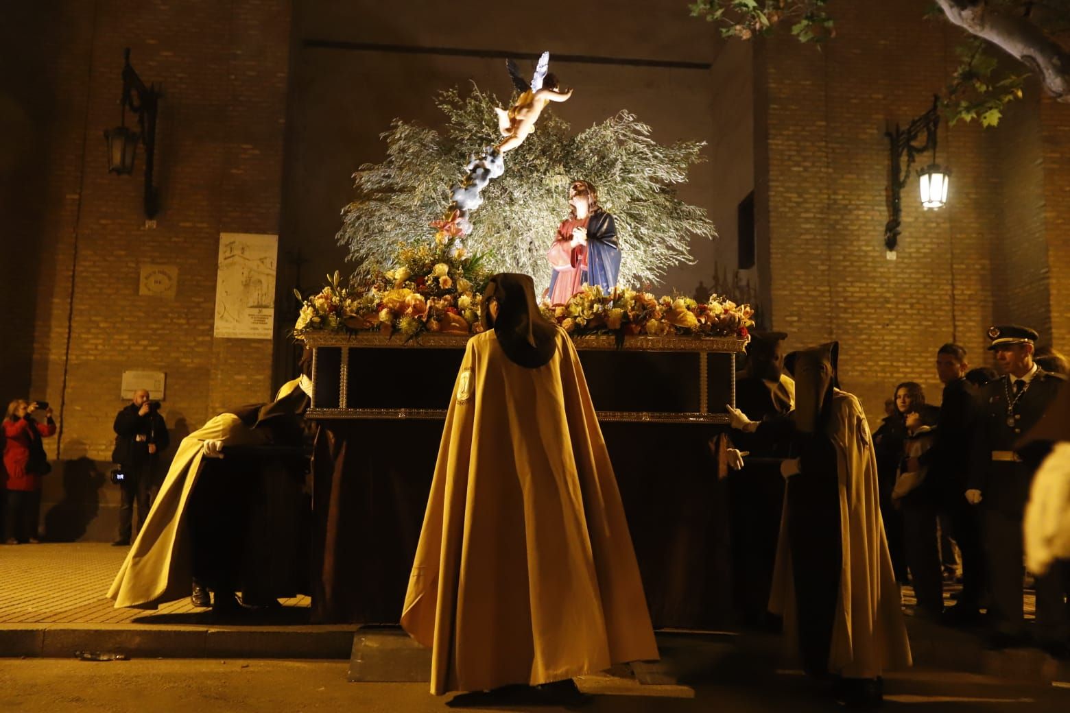 En imágenes | Procesiones del Martes Santo en Zaragoza