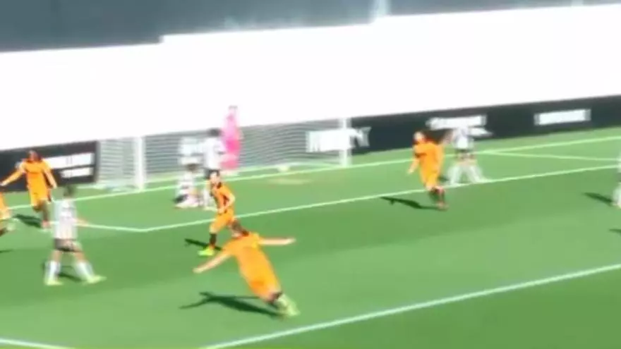 Los goles de dos exlevantinistas amenazan el liderato del Mestalla en Tercera RFEF (vídeo)
