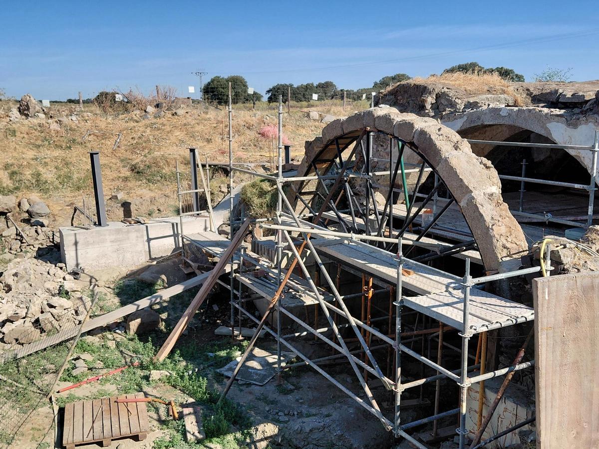 Así avanza la rehabilitación de la ermita de San Jorge de Cáceres.