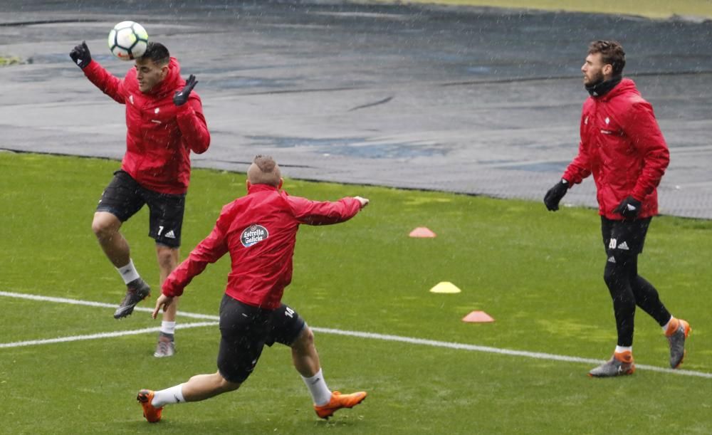 El último entrenamiento del Celta antes de jugar contra el Sevilla // Alba Villar