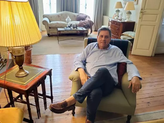 Carlos Santos Fernández de la Reguera, la vocación de un médico rural: "La gente se queja siempre de la misma manera, y si ves una queja diferente, es que pasa algo"