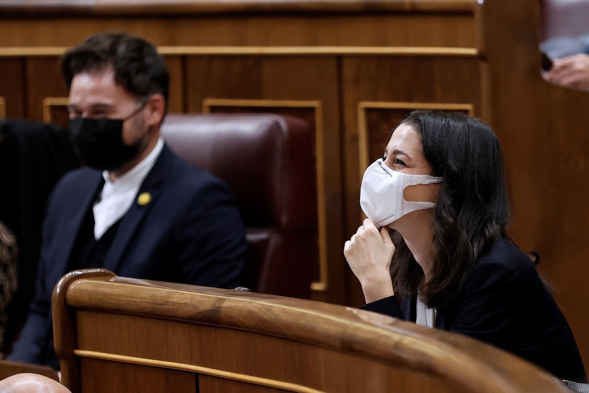 Inés Arrimadas y Gabriel Rufián en el Congreso.