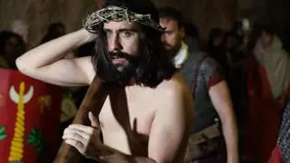 Cáceres ensalza su monumental Pasión viva como preludio de la Semana Santa