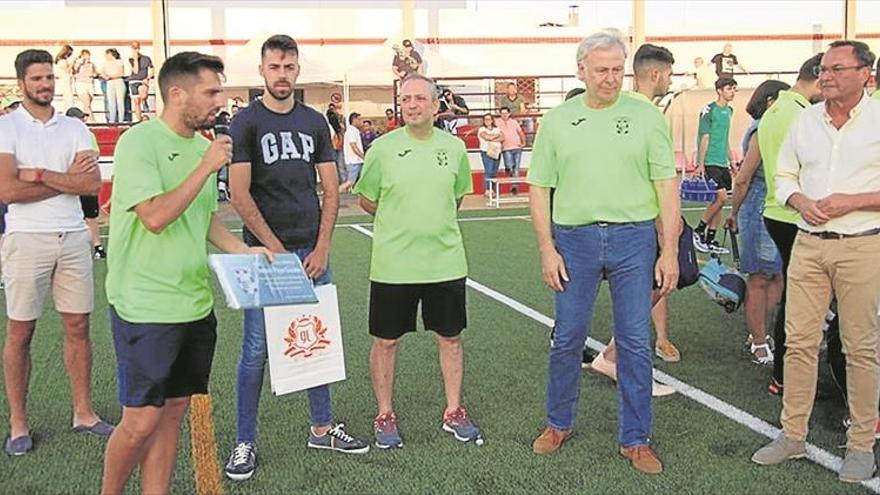 La UD Levante se hace con la quinta edición del Soccer Tharsis en Villafranca