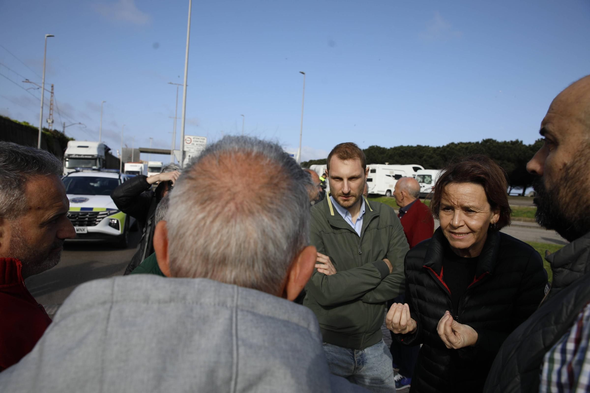 Gijón inicia las movilizaciones tras el enésimo fiasco con el vial de Jove