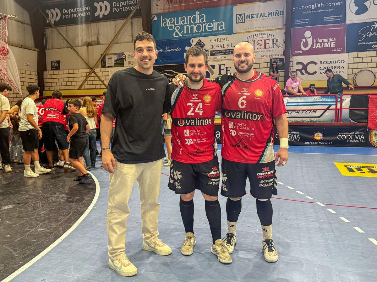 Germán Hermida, Manu Martínez y Iago Flores, héroes del ascenso de 2018, el pasado sábado.