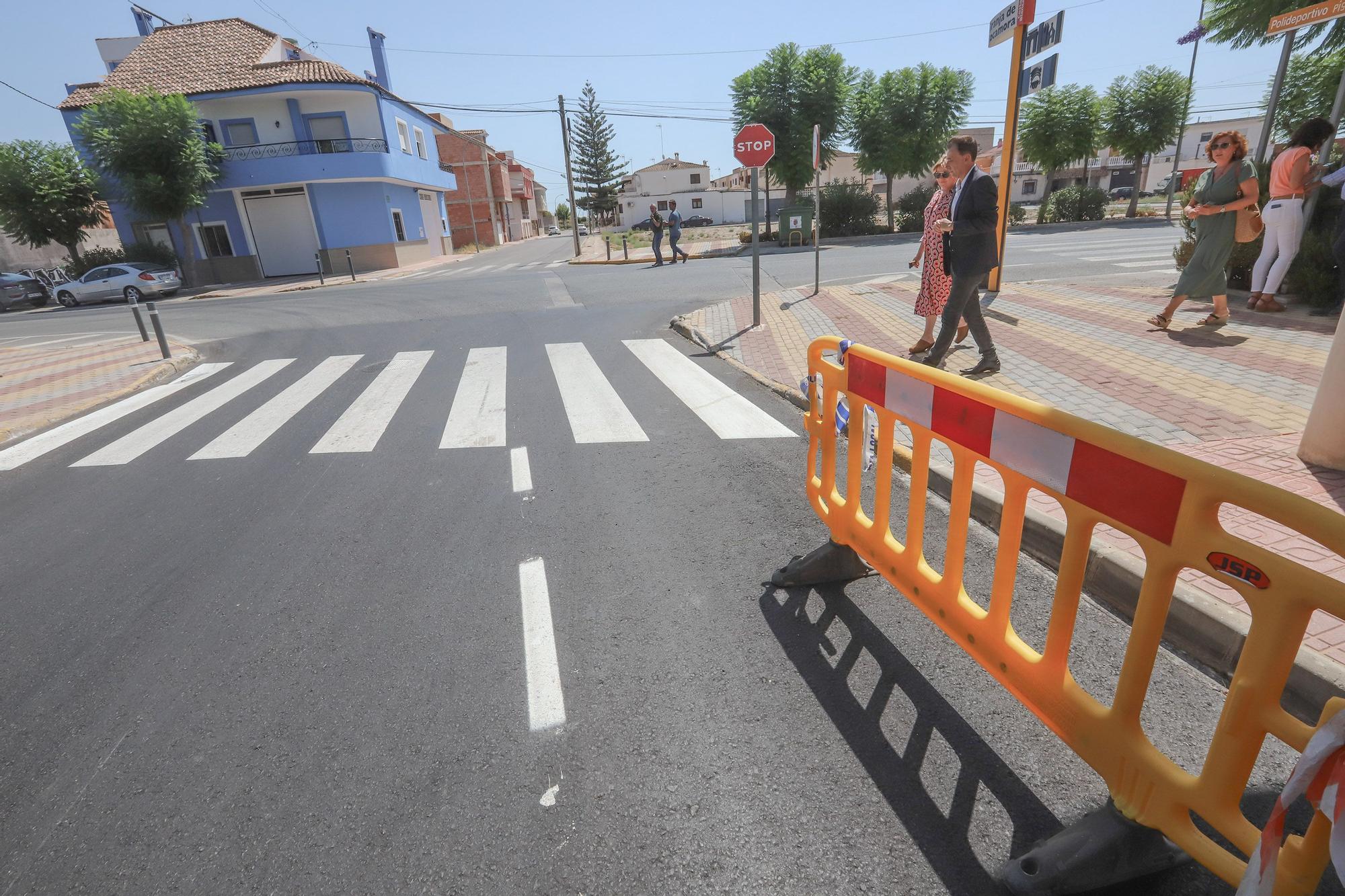 Granja estrena asfaltado entre Juan Carlos I y calle Serranos